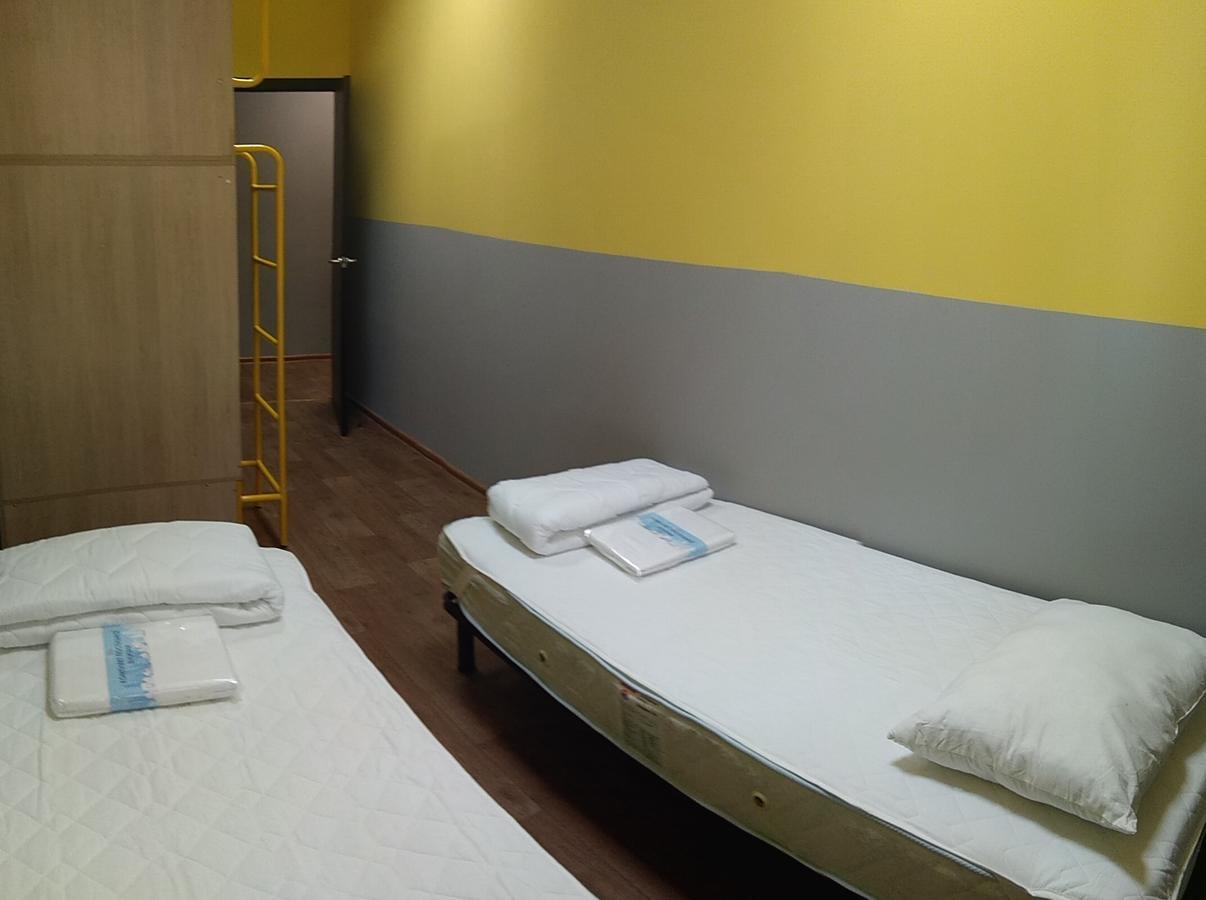 Hello Yellow Hostel Dnipro Exterior foto